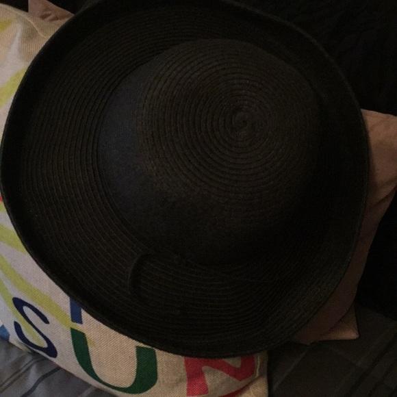 Classy crushable and packable black sunhat - Picture 3 of 4